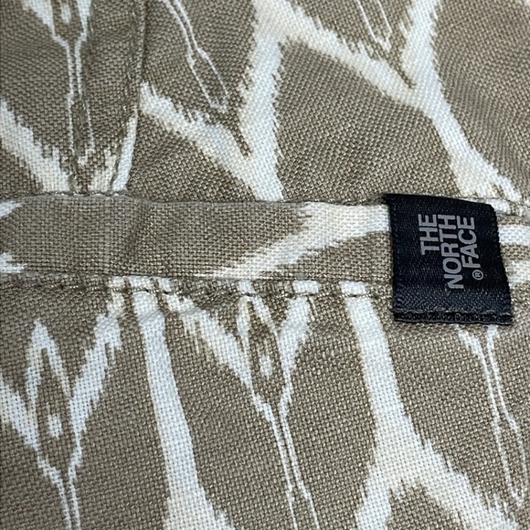 The North Face Maywood Flat Front Linen Blend Tan White Ikat Print Shorts 6 - Picture 16 of 16